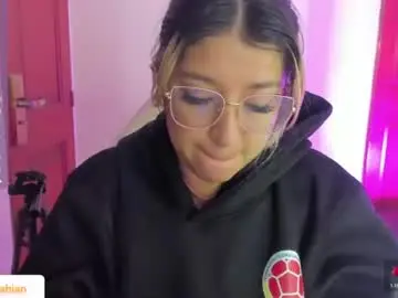 Chaturbate Adult Video Chat of dahiana_dmour