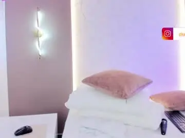 Chaturbate Live Sex Cam of dulce_glow_