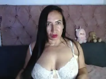 Chaturbate Live Sex Cam of misslucyy1