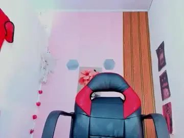 Chaturbate Nude Webcam of aratnzacute