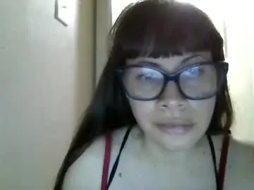 Chaturbate Live Sex Cam of petitedoll30
