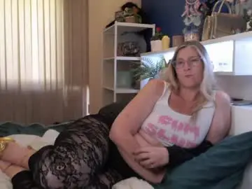 Chaturbate Live Sex Cam of total_aussie_milfs