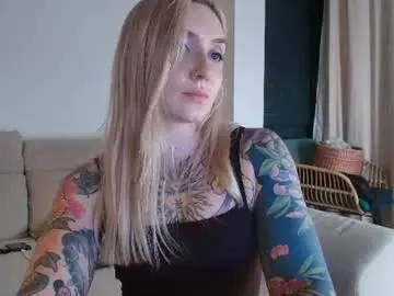 Chaturbate Live Porn of tattoobbgirl