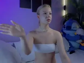 Chaturbate Watch Live Sex Cams of emily_shepard