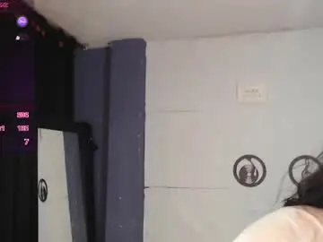 Chaturbate Live Porn of skinny_yizz