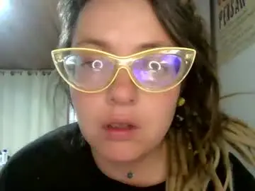 Chaturbate Watch Live Sex Cams of ezlngirl