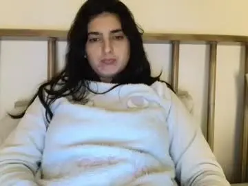 Chaturbate Live Sex of hollyshit_