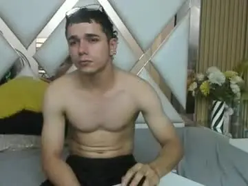 Chaturbate Watch Live Sex Cams of zoeandalex_