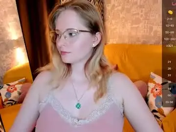 Chaturbate Live Sex Cam of sheslinki