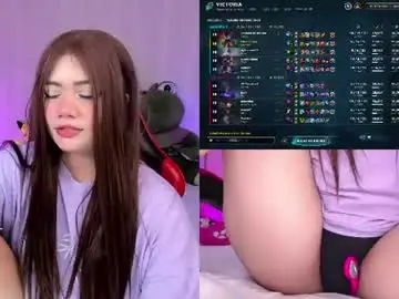 Chaturbate Live Sex Cam of lilapop__