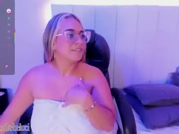 Chaturbate Free Porn Cam of mhonikbelucci