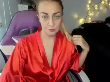 Chaturbate Live Sex Cam of adrianapdes