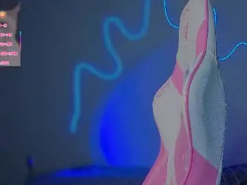 Chaturbate Watch Live Sex Cams of sophie_nomenal_
