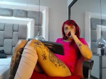 Chaturbate Watch Live Sex Cams of lucie_red