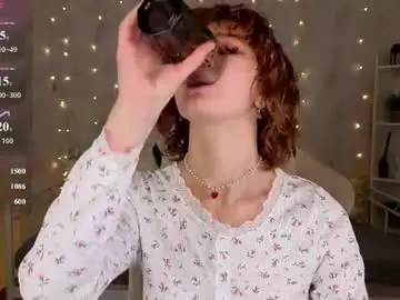 Chaturbate Sex Cam of kira_fluffy