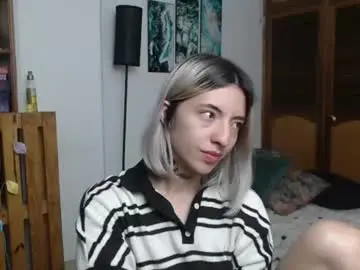 Chaturbate Free Porn Cam of alicee_logan_