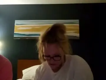 Chaturbate Live Sex of myhoneybadger