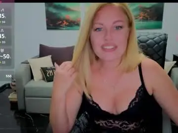 Chaturbate Adult Video Chat of mira_whitme