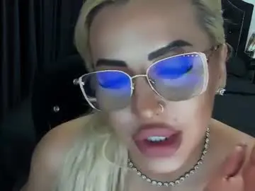 Chaturbate Watch Live Sex Cams of lovelyblondyxxx