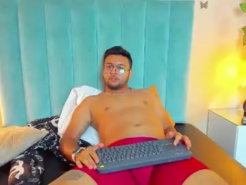 Chaturbate Best live sex cam show of paul_and_amber