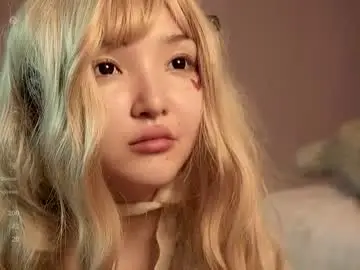 Chaturbate Free Porn Cam of linhmew
