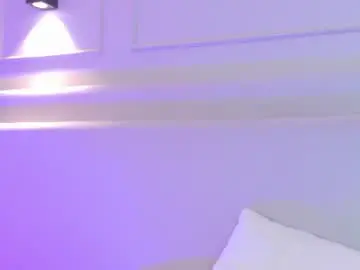 Chaturbate Live Sex Cam of naomiklarc