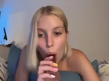 Chaturbate Live Porn of sexy_misses19