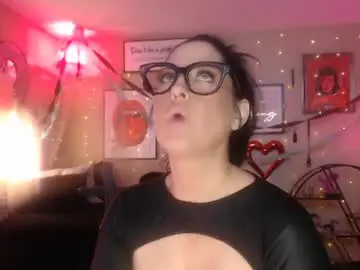 Chaturbate Live Sex Cam of milf_lacey