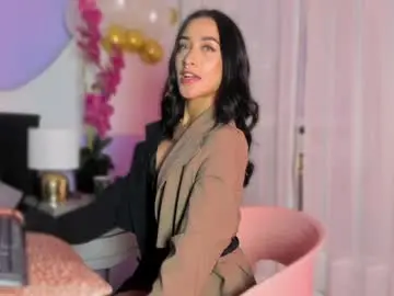 Chaturbate Nude Webcam of bby_izzy