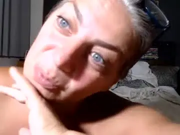 Chaturbate Free Live Porn of milfyanddaddy