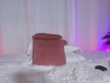 Chaturbate Watch Live Sex Cams of emy_cole1