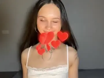 Chaturbate Adult Video Chat of cecilystromain