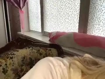 Chaturbate Live Sex Cam of neweva_