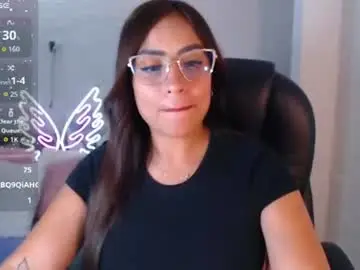 Chaturbate Watch Live Sex Cams of paulina_galvis2700