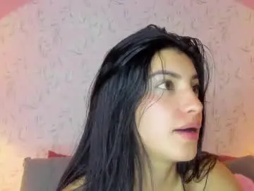 Chaturbate Live Sex Cam of lily__10