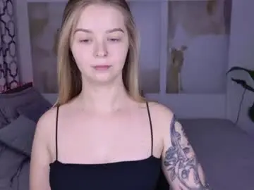 Chaturbate Live Sex Cam of sirenabloom