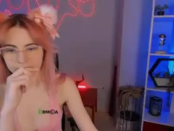 Chaturbate Live Sex of helli_belli