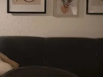 Chaturbate Live Sex Cam of shiningstarrr