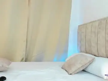Chaturbate Live Sex of perla_la