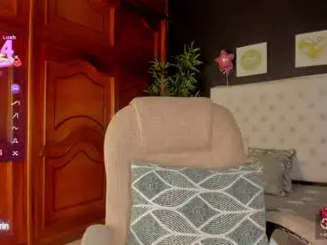 Chaturbate Live Porn of ebony_katterin