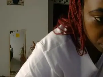 Chaturbate Watch Live Sex Cams of skyy_brown