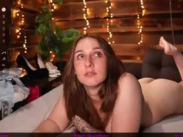 Chaturbate Free Porn Cam of hotfrecklesgirl