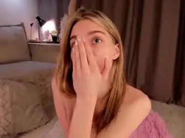 Chaturbate Best live sex cam show of sarakinsly