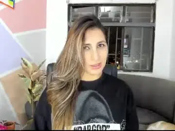 Chaturbate Sex Cam of maiaconnor