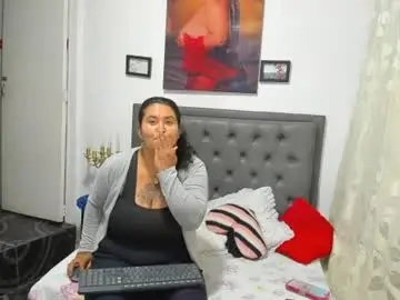 Chaturbate Best live sex cam show of pamelaruiizz3