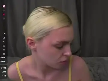 Chaturbate Live Sex Cam of vivid_girls