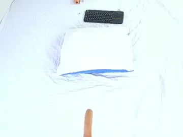 Chaturbate Live Sex Cam of raquel_lust