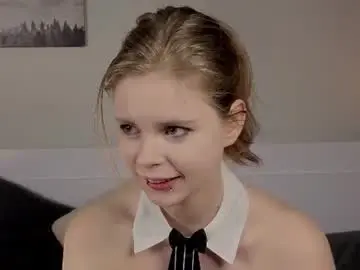 Chaturbate Live Porn of lyucy