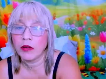Chaturbate Free Live Porn of indianroxy27