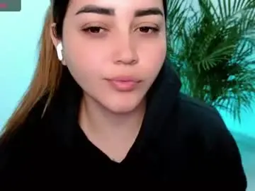 Chaturbate Live Porn of lucia_star_